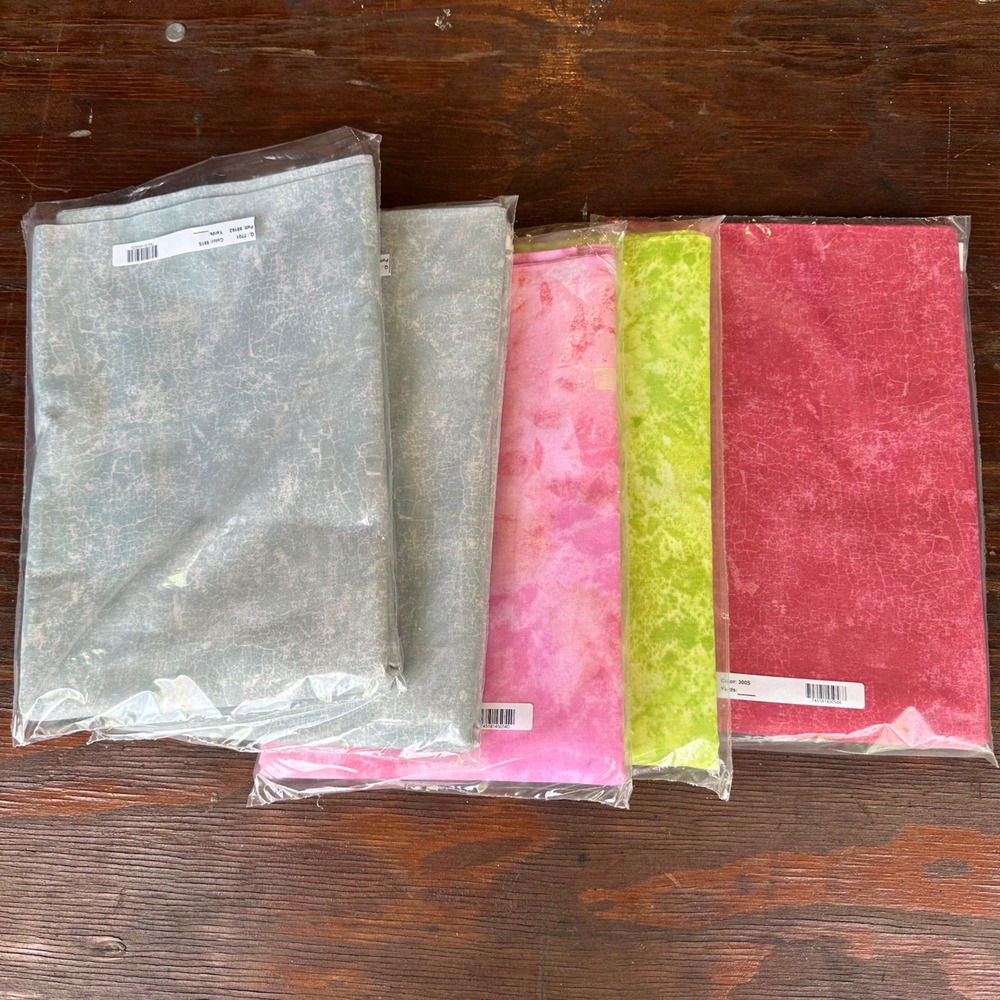 Lot of 5 Quilting Fabric Cuts 2 Yard Each Pink Green Raspberry Crackle Texture - Picture 2 of 3